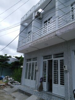 Bán nhà 1 lầu sổ hồng chung 3mx9m, giá 900 triệu quận 7 